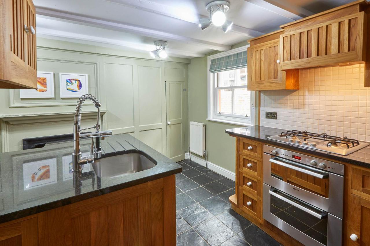 Host & Stay - Henderson House Whitby Luaran gambar