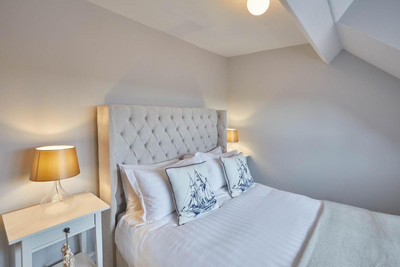 Host & Stay - Henderson House Whitby Luaran gambar